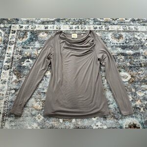 Elie|Elie Tahari Ruched Shoulder Drape Neck Long Sleeve Tee Taupe - Size S